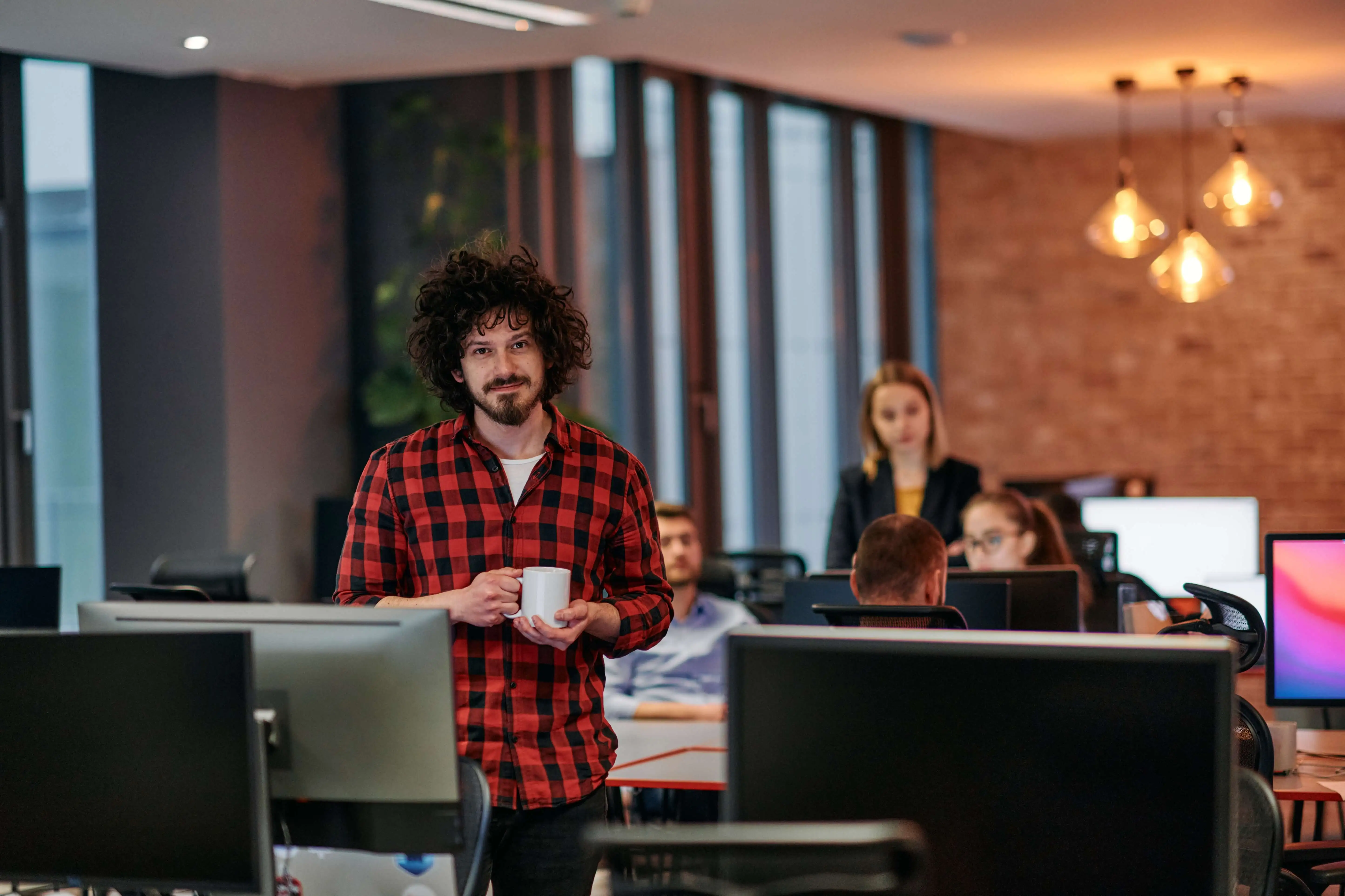 Remote, Hybrid, and AI: What the Future of Work in 2025 Really Looks Like